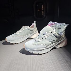 Tory Burch Monogram Trainer Sneaker Blue Celadon Women's 8M NWOB (DISPLAY SHOE)